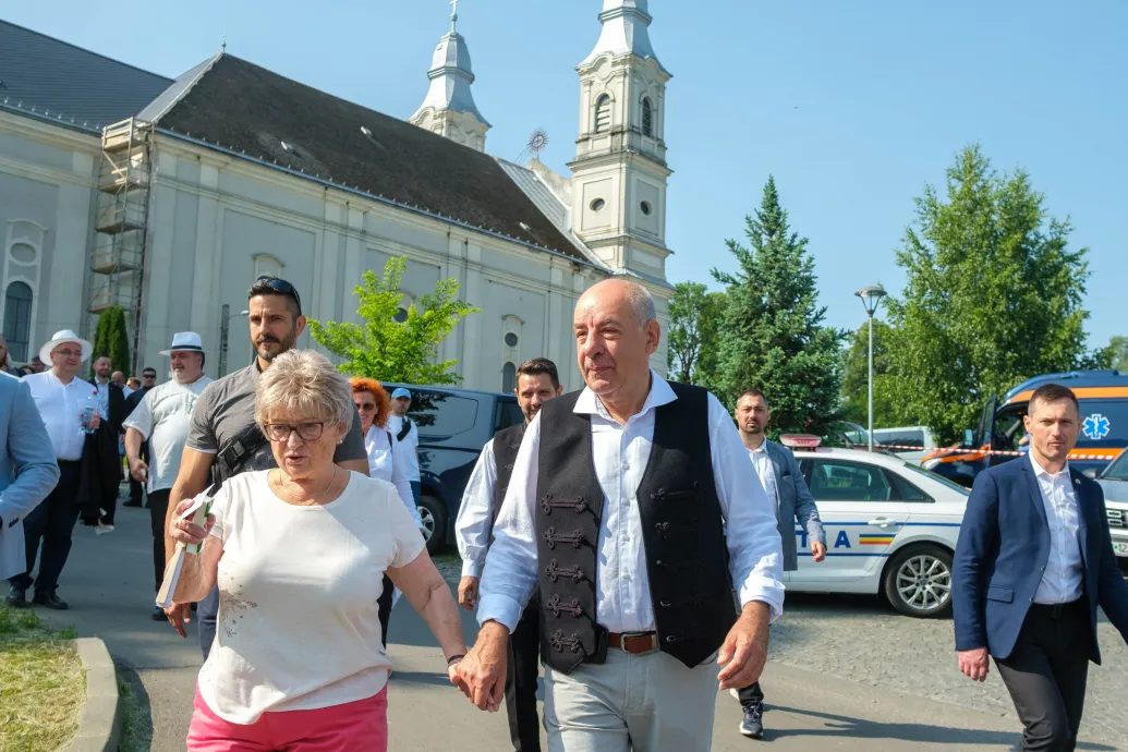 Sulyok Tamás szeretett volna ugyanazokkal a pilótákkal repülni, amikor a honvédségi géppel utazott