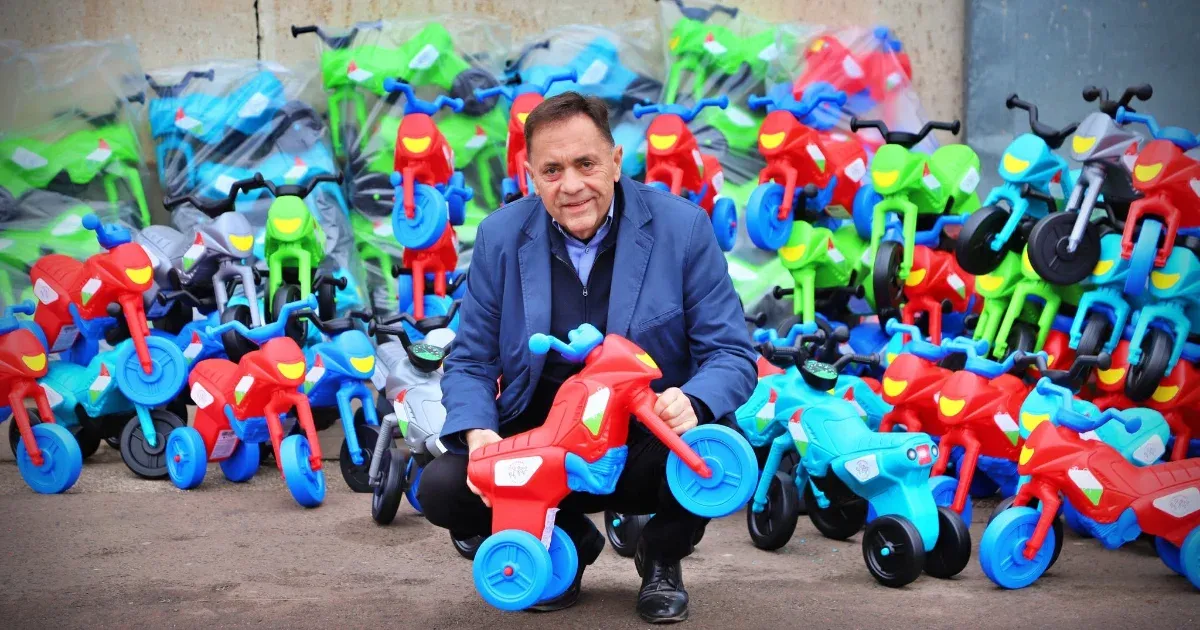 Háromszoros áron vásárolt kismotorokat a KIM Balásy Gyula cégeitől