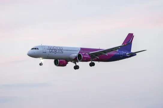 Jön a Starlink műholdas internete a Wizz Air gépeire