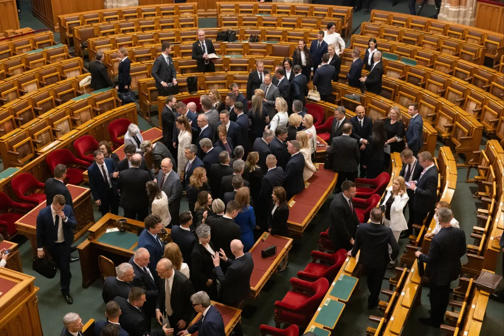 A gazdagok, a szegények és a furcsák – összegyűjtö