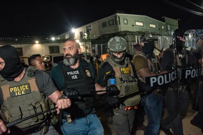 70 milliárd dolláros támogatást szavazott meg az amerikai kongresszus az ICE-nak és a határőrségnek