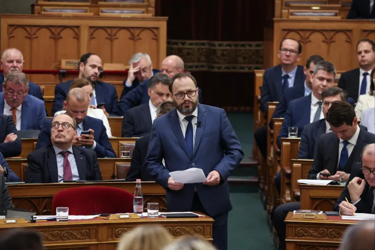 Magántőkealapok: fontos átláthatósági szabályok készülnek, de ez még nem a vagyonvisszaszerzés