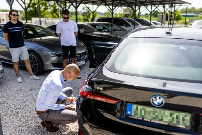 Állapotfelmérés az Auto26-ban – Fotó: Tuba Zoltán / Képszerkesztőség