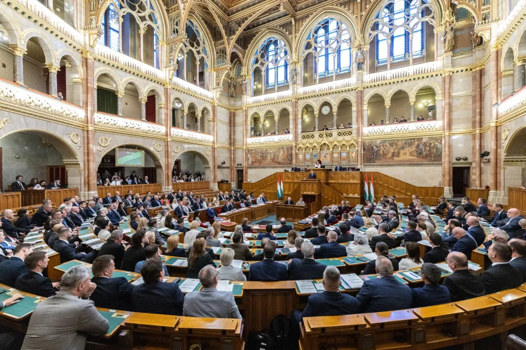 Börtönbüntetés fenyegeti azt a politikust, aki a jövőben megpróbálja eltitkolni a vagyonát