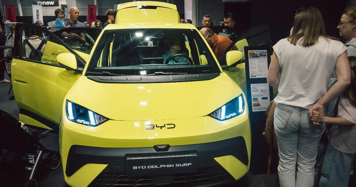 A BYD új gyárában 2026 végén kezdődik az autók összeszerelése Magyarországon