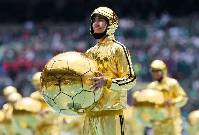 Fotó: Hector Vivas / FIFA / Getty Images és Kai Pfaffenbach / Reuters