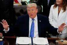 Trump szerint sikeresek voltak a tárgyalások Iránnal, ezért elmarad a „nagyon kemény” csapás
