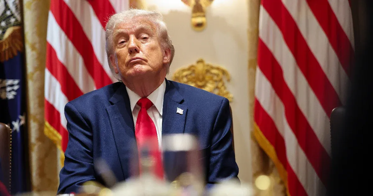Trump bejelenti az iráni háború végét, miközben béketárgyalások zajlanak