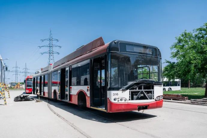 Szeged a túlélésre rendezkedett be: használt trolikkal próbálják megmenteni a város elektromos közlekedését