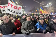A szélsőségesség elleni törvény visszavonását kérő óriásplakátok miatt indított eljárást a rendőrség