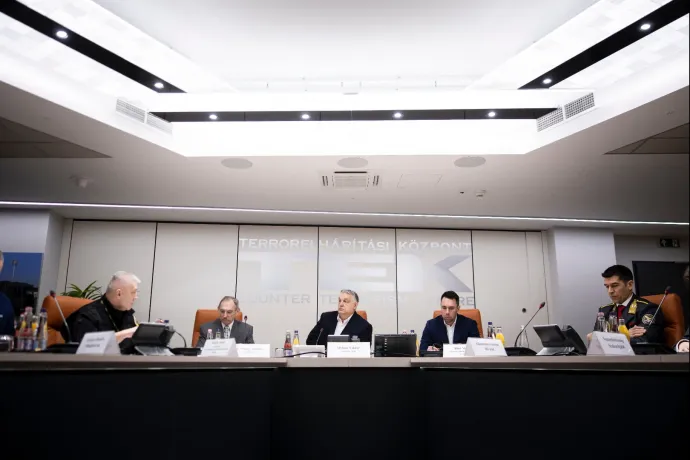 Felmentették az Alkotmányvédelmi Hivatal főigazgatóját