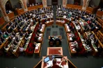 Jóval több parlamenti képviselő jut pénzhez ingatlan bérbeadásából, mint az országos átlag