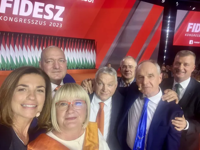 Szelfi a Fidesz 2023-as tisztújító kongresszusa után – Fotó: Varga Judit / Facebook