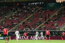A FIFA szerint nem volt üres a mexikói vb-stadion, csak sok szurkoló a folyosókon ácsorgott, ezért nem látszanak