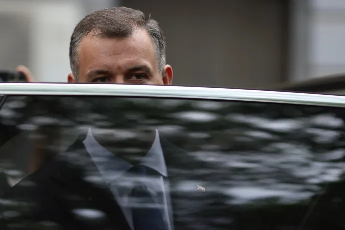 Az USR sem támogatja a kormányalakításban Eugen Tomacot