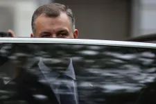Az USR sem támogatja a kormányalakításban Eugen Tomacot