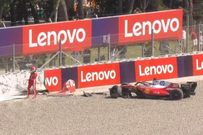 Leclerc csúnyán összetörte a Ferrarit, Russell óriási idővel nyerte a barcelonai időmérőt