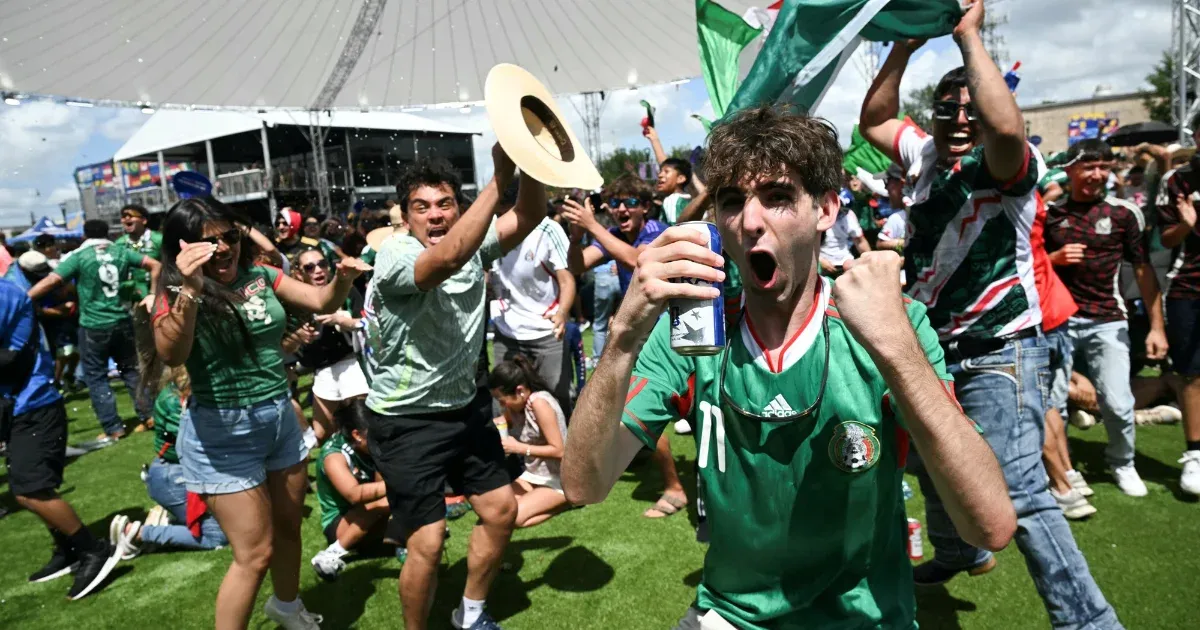 Hőségriadó Houstonban: 110 ember hőgutát kapott a FIFA Fan Festivalon