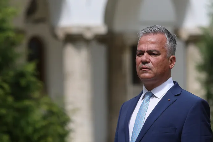Az RMDSZ megvárja a PNL döntését, az USR szerint a PSD bábja lenne a Veștea-kormány