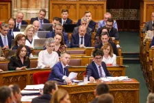 Megszavazták az Alaptörvény-módosítást, ami alapján soha többé nem lehet miniszterelnök Orbán Viktor