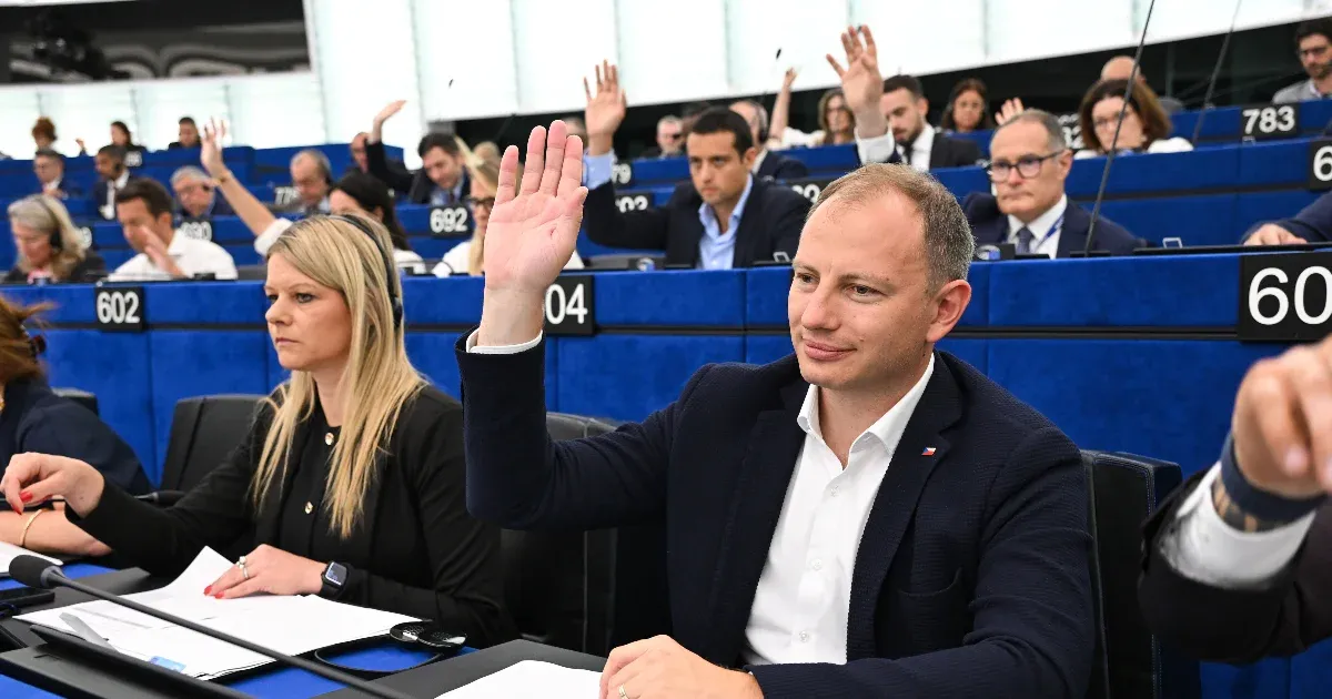Mesterséges intelligencia: Az Európai Parlament betiltja a szexuális tartalmú képalkotást Mesterséges intelligencia: Az Európai Parlament betiltja a szexuális tartalmú képalkotást
