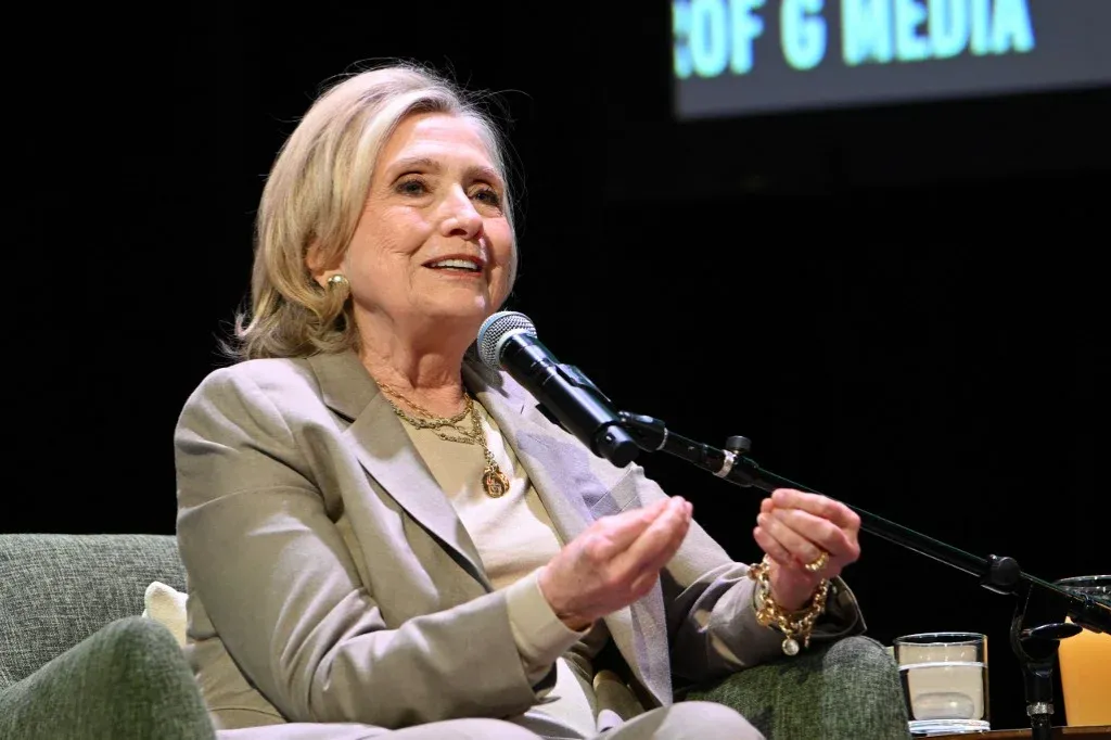 Hillary Clinton Joe Bident hibáztatja azért, hogy Trump hatalomra került