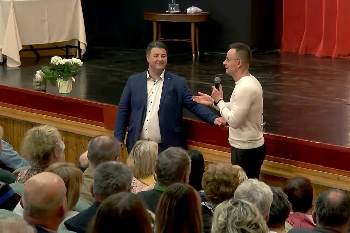 They booked a circus for Fidesz's campaign event to add a cultural element to the meeting funded by the National Cultural Fund
