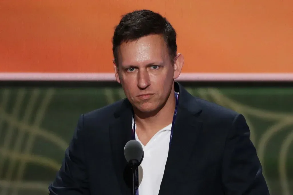 Tényleg létezik egy titkos társaság, amit Peter Thiel milliárdos alapított és ami most már nem is annyira titkos