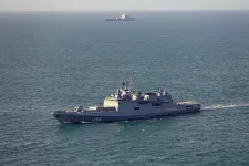 A brit miniszterelnök szerint rendkívül aggasztó a La Manche csatornán figyelmeztető lövéseket leadó orosz hadihajó ügye
