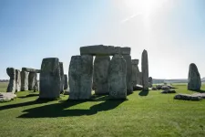Egyszerűbb, régebbi Stonehenge-re bukkantak a híres műemléktől három mérföldre