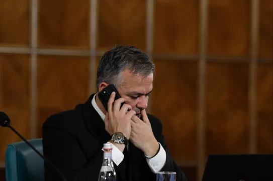 Veștea hétfőre tolta a miniszterlista benyújtását, a PSD már a kijáratot keresi