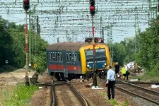 Kisiklott egy vonat Újszásznál, pedig lassabban ment a megengedettnél