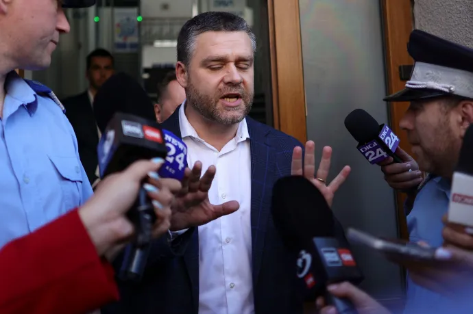 Miközben áll a bál a kormányalakítás körül, a DNA lecsapott Ciprian Ciucura, az ANI pedig Dominic Fritzet szorongatja