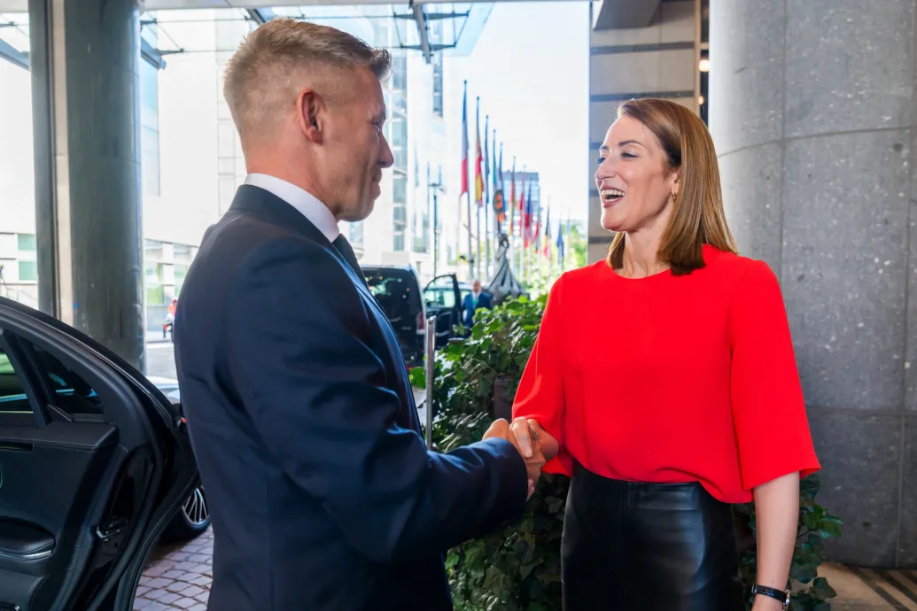 Lássuk meg, mit lehet tenni – mondta az EP-elnök az uniós ezermilliárdokat érintő perről
