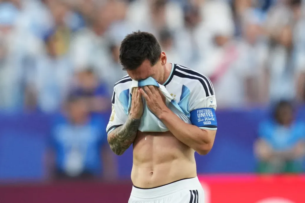 Messi apját egészségügyi problémákkal kezelik