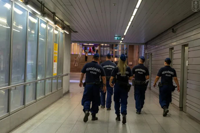Rendőrök a kelenföldi pályaudvaron – Fotó: Vaszkó Viktor / Budapesti Rendőr-főkapitányság