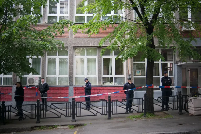 Másodjára is súlyos börtönbüntetést kaptak a belgrádi iskolában vérengző fiú szülei