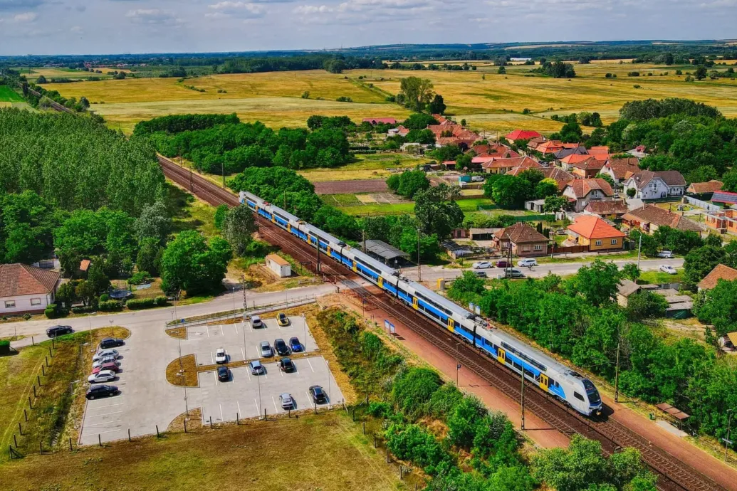 Szombattól javítják a ceglédi vasútvonalat, ha kész, gyorsabban járhatnak a vonatok