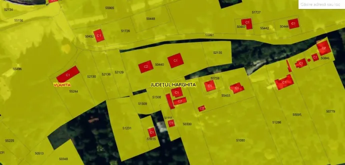 Homoród udvarhely felőli oldalán a 6-os villa kivételnek számít, ez az az ingatlan, amit a megyei tanács felújít, illetve a villák és telkek – Fotó: Tőkés Hunor / Transtelex