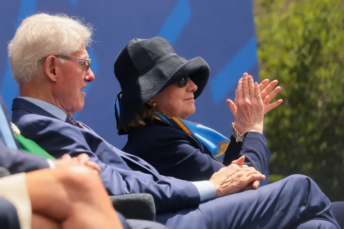 Bill Clinton és Hillary Clinton – Fotó: Jonathan Ernst / Reuters