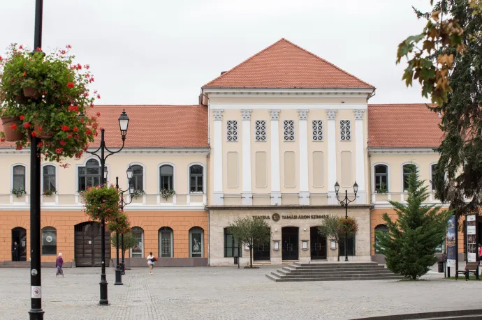 Felújítás miatt elhagyja épületét a sepsiszentgyörgyi Tamási Áron Színház