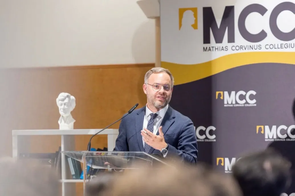 Orbán Balázs lemondott az MCC éléről