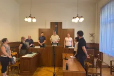 Jogerősen elítélték a férfit, aki azért támadt egy társaságra, mert az antifasisztákból állt