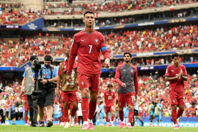 A portugálok első vb-meccsén rögtön előkerült a legnyugtalanítóbb problémájuk: Cristiano Ronaldo