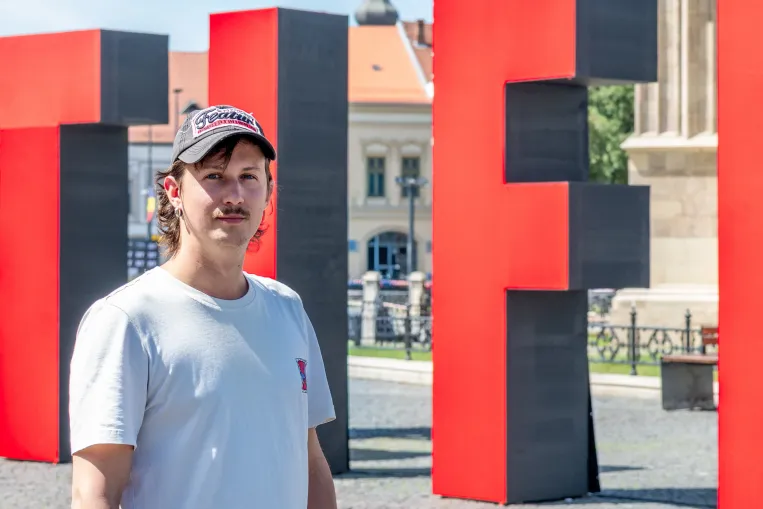 Az átláthatóság teljes hiányában kell az erdélyi oldalvonalról filmet gyártani Lukács Gergely szerint