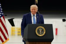 A dilivonaton nincs fék: Trump átnevezné az amerikai idegenrendészetet ICE-ról NICE-ra