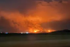5000 hektáron ég a bozót Utah-ban, egy kisváros összes lakójának menekülnie kell