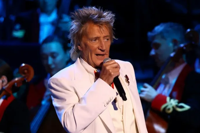 Csak oxigénpalackkal tudta folytatni a koncertjét Rod Stewart