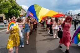 Először mondtak magyarul beszédet a kolozsvári Pride-on, ahol a láthatóság tényleg örömet okozott