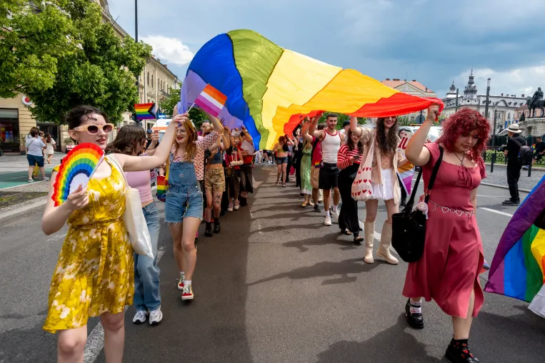 Először mondtak magyarul beszédet a kolozsvári Pride-on, ahol a láthatóság tényleg örömet okozott
